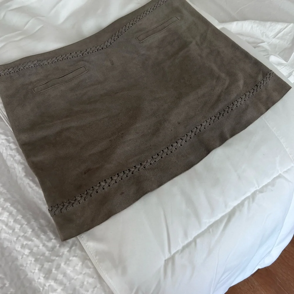 Bydanie suede grey skirt - Picture 4 of 6